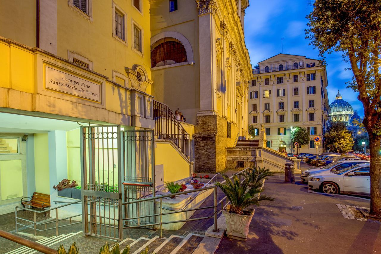 Casa Per Ferie Santa Maria Alle Fornaci Rome Extérieur photo